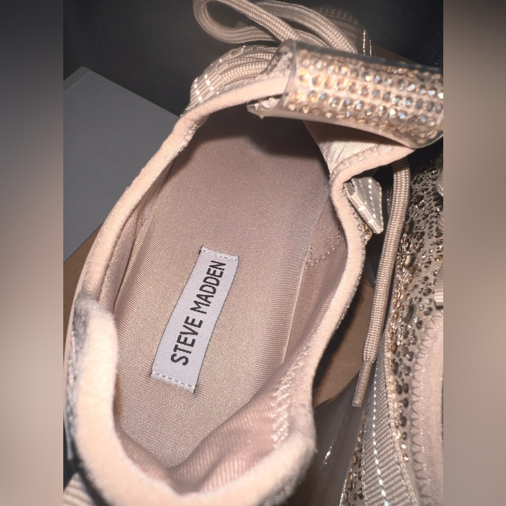 Steve Madden - Picture 8 of 8